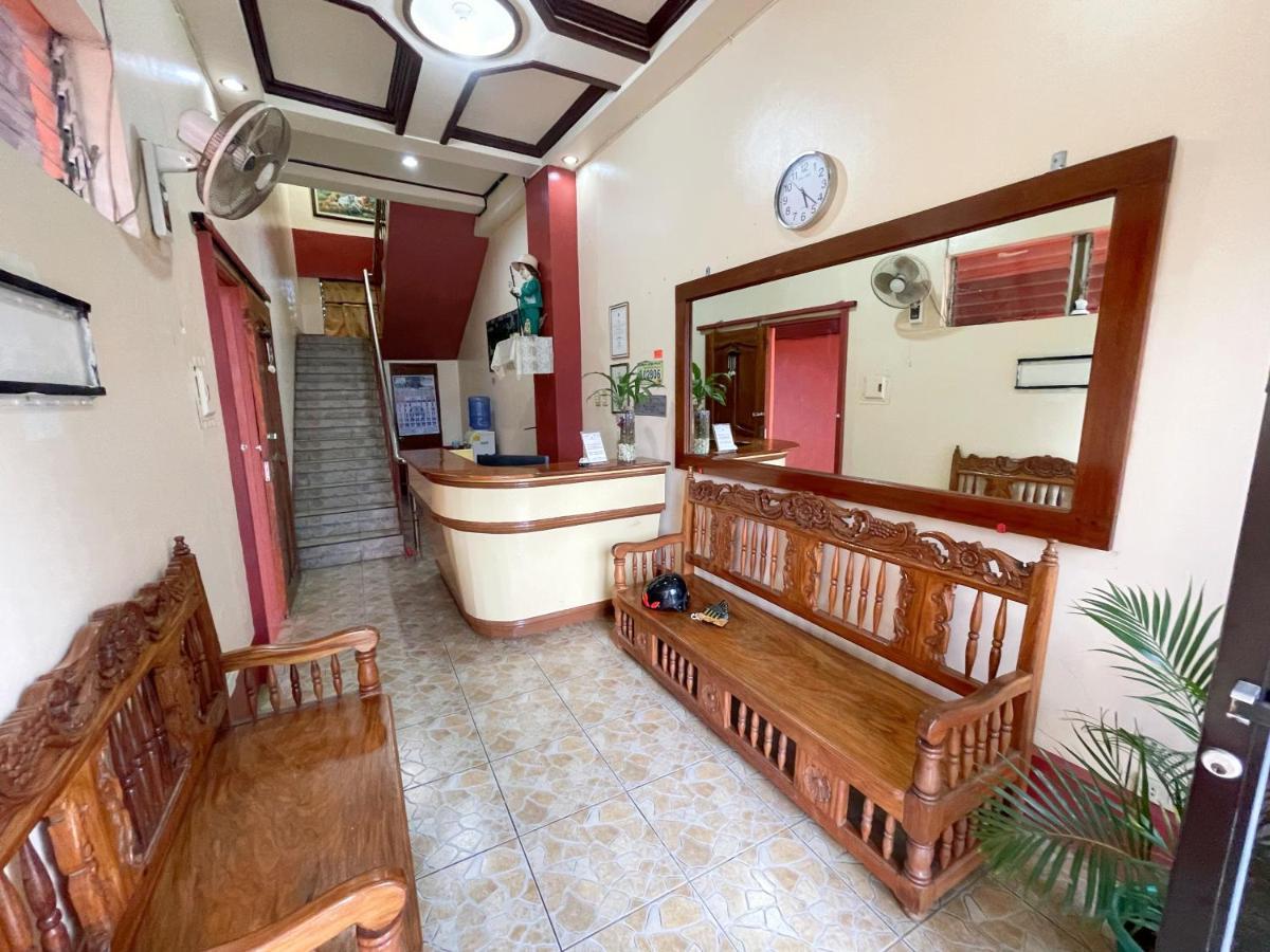 Teofila Pension Puerto Princesa Esterno foto