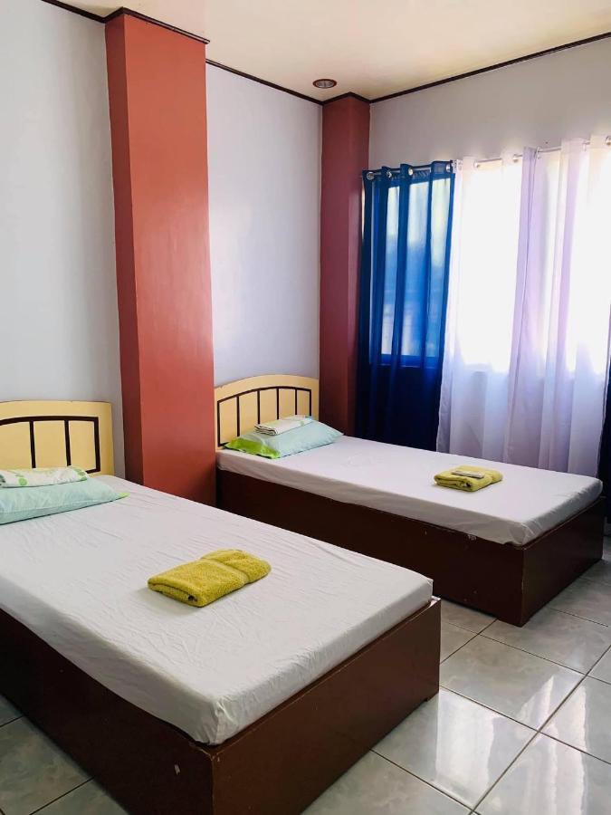 Teofila Pension Puerto Princesa Esterno foto