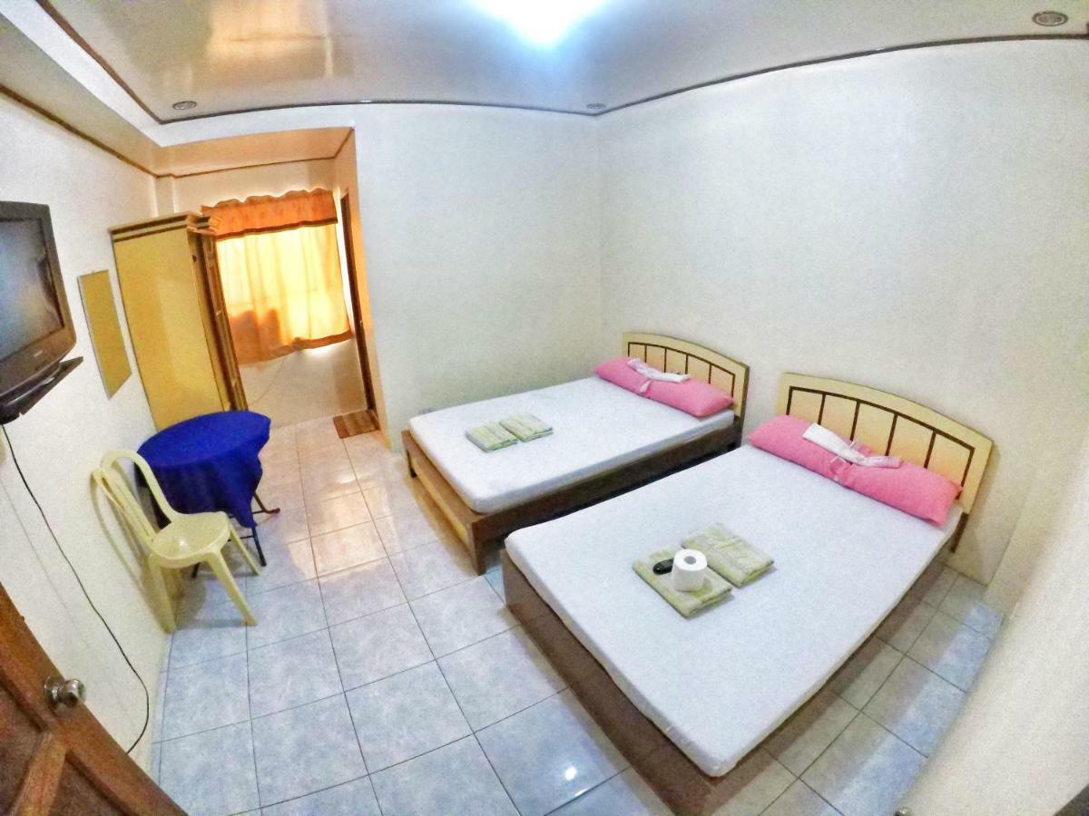 Teofila Pension Puerto Princesa Esterno foto