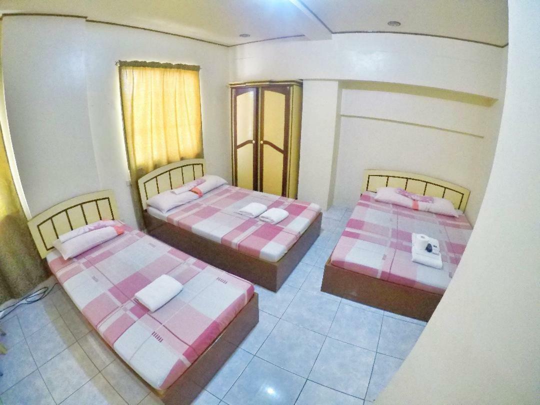 Teofila Pension Puerto Princesa Esterno foto